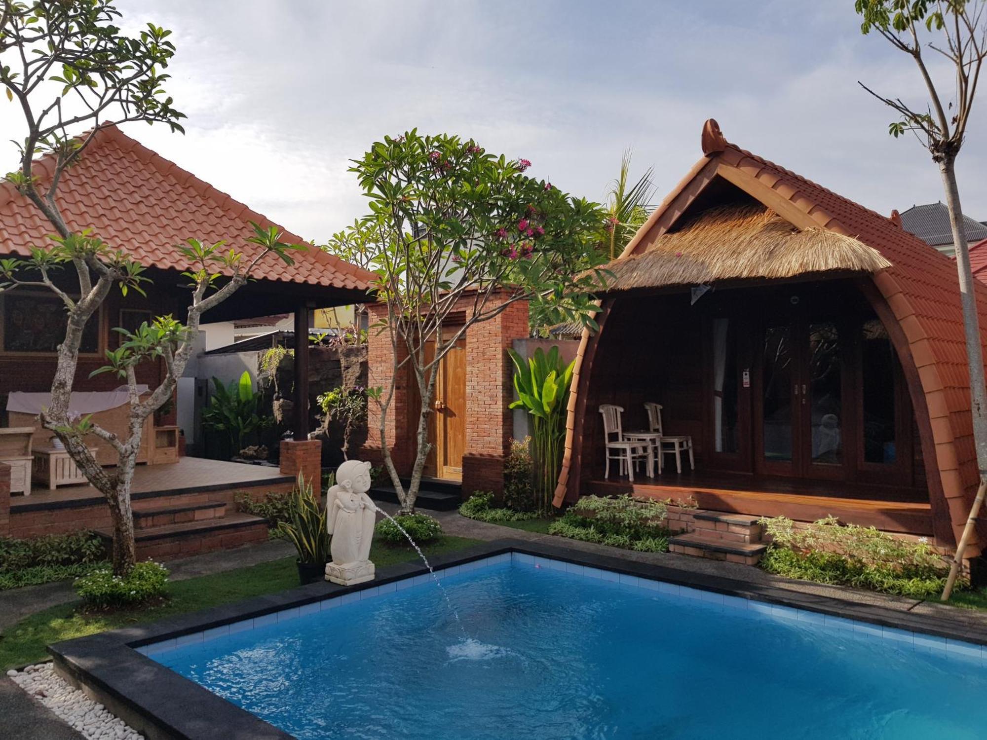 Poedja Villa Jimbaran Buitenkant foto