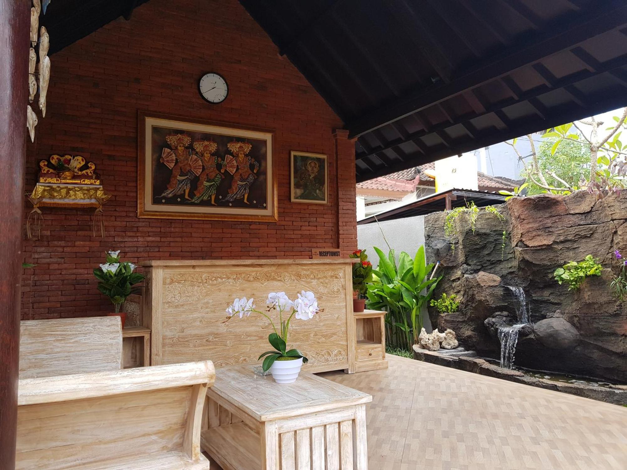 Poedja Villa Jimbaran Buitenkant foto