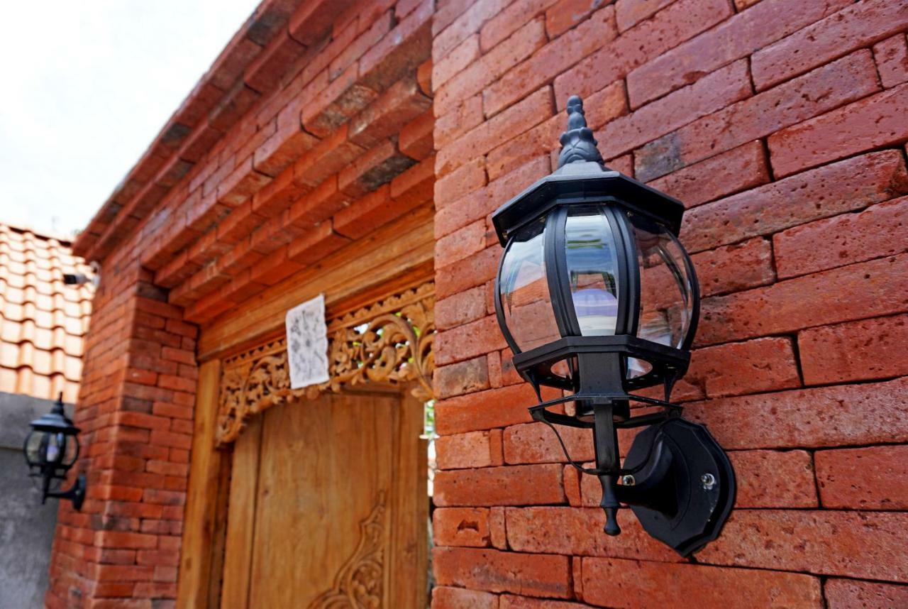 Poedja Villa Jimbaran Buitenkant foto